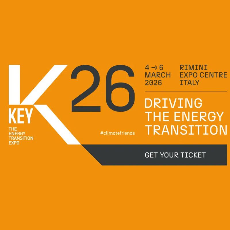 KEY – The Energy Transition Expo 2026 จะจัดขึ้นระหว่างวันที่ 4–6 มีนาคม 2569 ที่ Rimini Expo Centre โดยครอบคลุมพื้นที่กว่า 90,000 ตร.ม. และมีผู้แสดงมากกว่า 1,000 บริษัท จากทั้งยุโรปและต่างประเทศ ถือเป็นงานที่ใหญ่ที่สุดในภูมิภาคเมดิเตอร์เรเนียนสำหรับการเปลี่ยนผ่านพลังงานและเทคโนโลยีด้านพลังงานหมุนเวียน